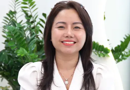 Mrs. Hường